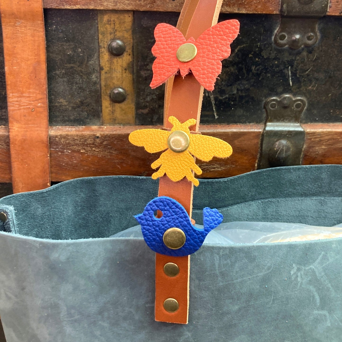 An Upgraded Design Dual Purpose Leather Snap Ring Flower Purse Charm Holder snap around your bag Loop attachment for charms and tassels bird butterfly heart Star Bee